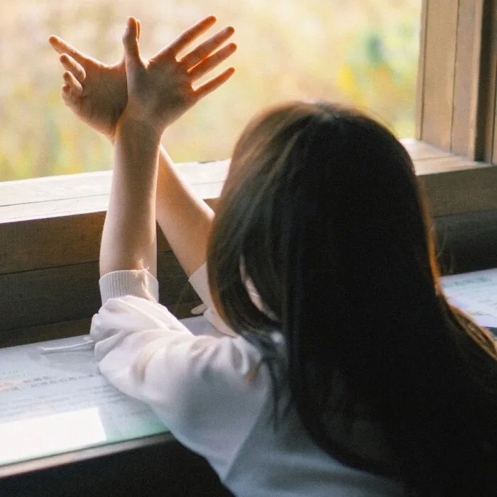 一觉醒来变成妹子